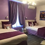 Kyriad Hyper Centre Hotel, Appartements, Seminaires Et Soins Sothys Paris Hotel Saumur