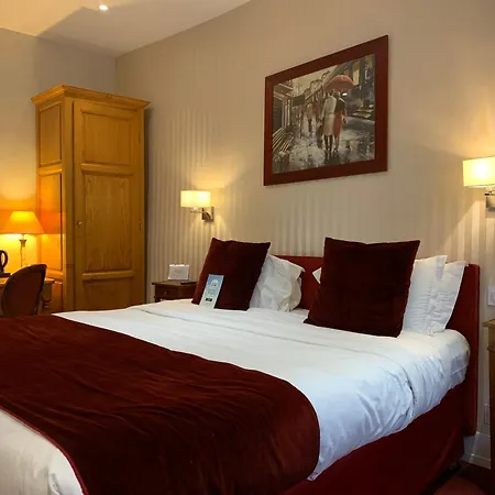 Kyriad Hyper Centre Hotel, Appartements, Seminaires Et Soins Sothys Paris 索米尔