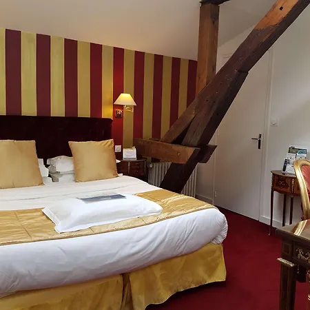 Kyriad Hyper Centre Hotel, Appartements, Seminaires Et Soins Sothys Paris