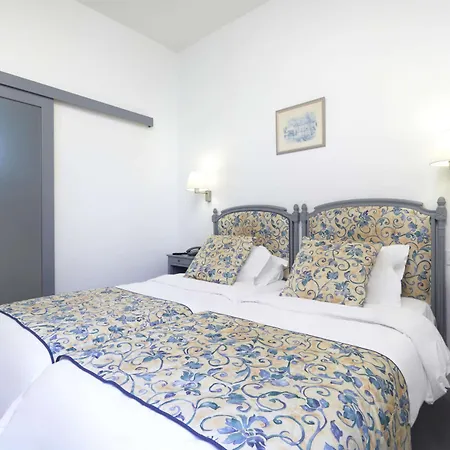 Hotel Kyriad Hyper Centre Hotel, Appartements, Seminaires Et Soins Sothys Paris Saumur