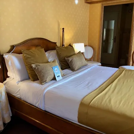 Kyriad Hyper Centre Hotel, Appartements, Seminaires Et Soins Sothys Paris מלון סומור