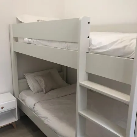 Kyriad Hyper Centre Hotel, Appartements, Seminaires Et Soins Sothys Paris Hotel Saumur