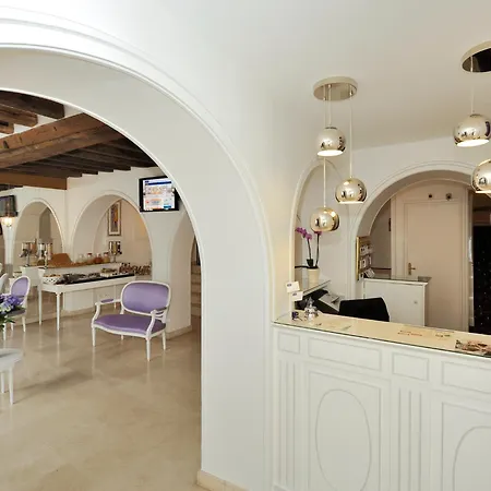 Hotel Kyriad Hyper Centre Hotel, Appartements, Seminaires Et Soins Sothys Paris