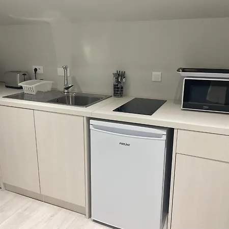 Kyriad Hyper Centre Hotel, Appartements, Seminaires Et Soins Sothys Paris 3*