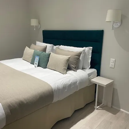 Kyriad Hyper Centre Hotel, Appartements, Seminaires Et Soins Sothys Paris סומור