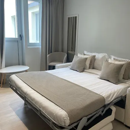 Kyriad Hyper Centre Hotel, Appartements, Seminaires Et Soins Sothys Paris 3* סומור