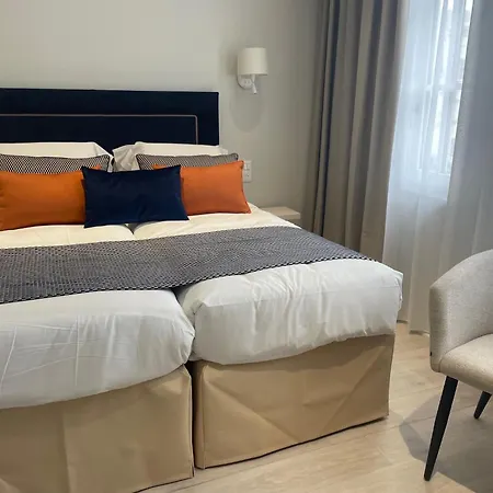 호텔 Kyriad Hyper Centre Hotel, Appartements, Seminaires Et Soins Sothys Paris