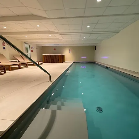 Kyriad Hyper Centre Hotel, Appartements, Seminaires Et Soins Sothys Paris 쏘뮤흐