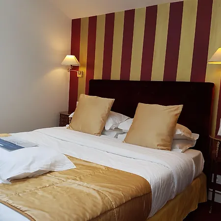 Hotel Kyriad Hyper Centre Hotel, Appartements, Seminaires Et Soins Sothys Paris 3*