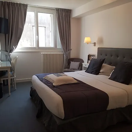 Kyriad Hyper Centre Hotel, Appartements, Seminaires Et Soins Sothys Paris 3*