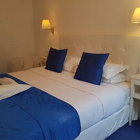 Hotel Kyriad Hyper Centre Hotel, Appartements, Seminaires Et Soins Sothys Paris 3*