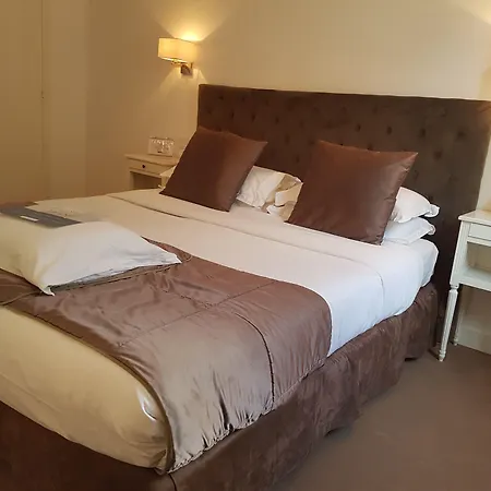 酒店 Kyriad Hyper Centre Hotel, Appartements, Seminaires Et Soins Sothys Paris 索米尔