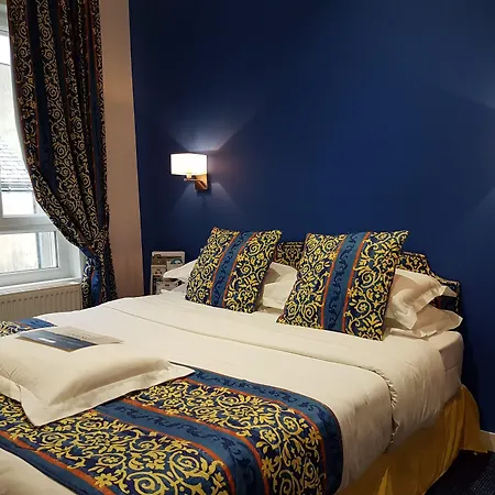 Kyriad Hyper Centre Hotel, Appartements, Seminaires Et Soins Sothys Paris 3* 索米尔