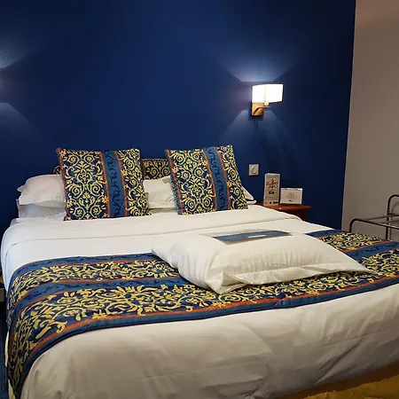 Hotel Kyriad Hyper Centre Hotel, Appartements, Seminaires Et Soins Sothys Paris 3*