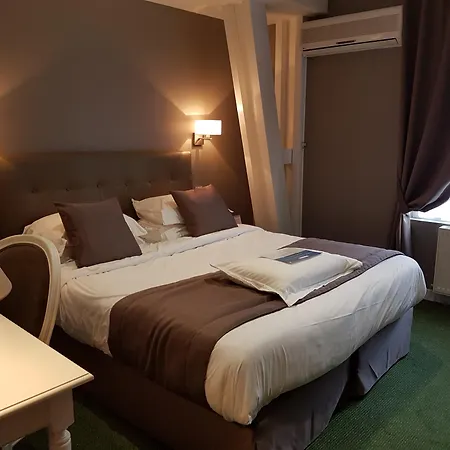 Kyriad Hyper Centre Hotel, Appartements, Seminaires Et Soins Sothys Paris