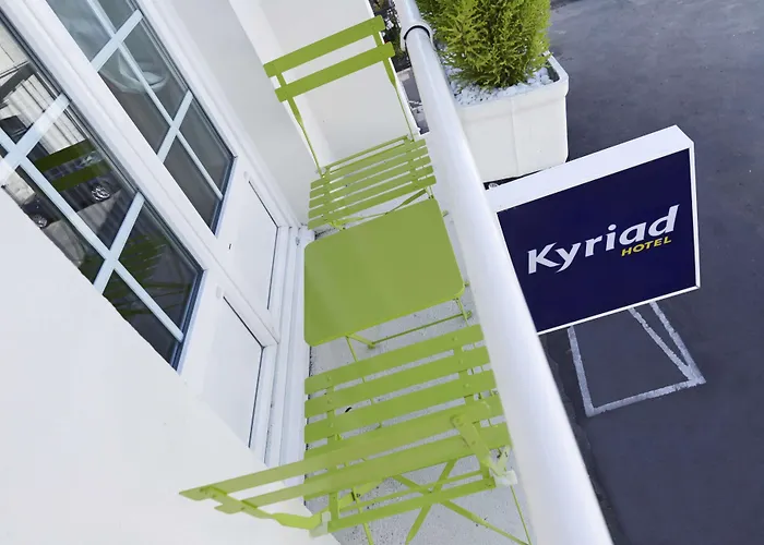 Kyriad Hyper Centre Hotel, Appartements, Seminaires Et Soins Sothys Paris Hotel Saumur