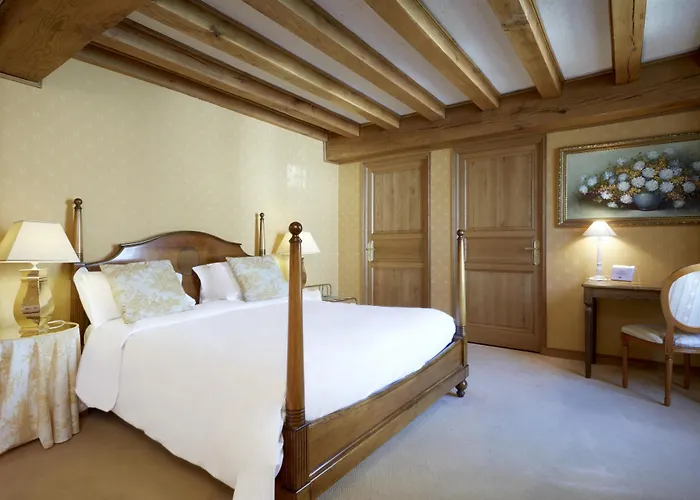 Kyriad Hyper Centre Hotel, Appartements, Seminaires Et Soins Sothys Paris 3*