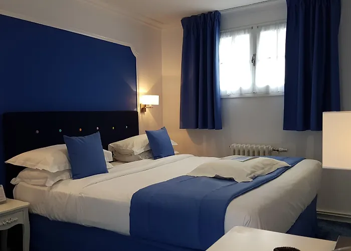 Kyriad Hyper Centre Hotel, Appartements, Seminaires Et Soins Sothys Paris Hotel Saumur