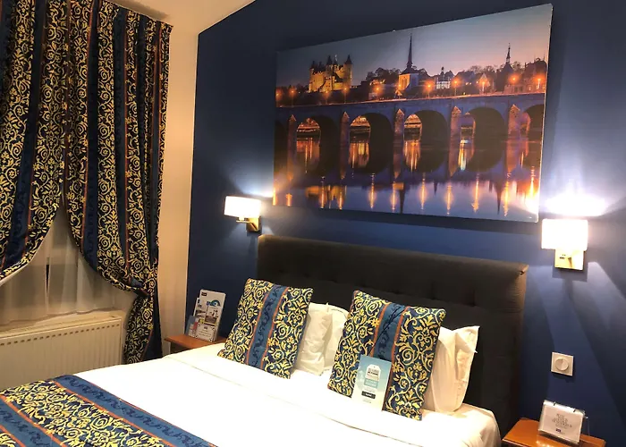 Kyriad Hyper Centre Hotel, Appartements, Seminaires Et Soins Sothys Paris Hotel Saumur